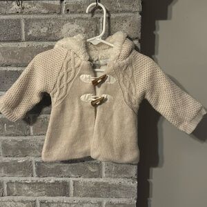 Adorable 3m Sweater with sherpa hood NWOT